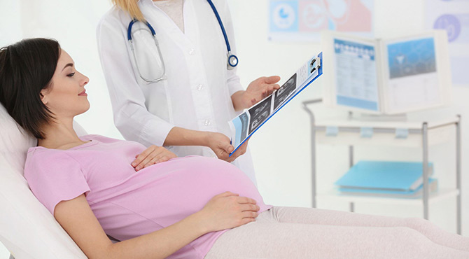 Dr. Meenakshi Charaya gynecologist in Nagpur